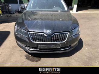 skadebil auto Skoda Superb Superb Combi (3V5), Combi, 2015 / 2024 1.6 TDI 2015/12