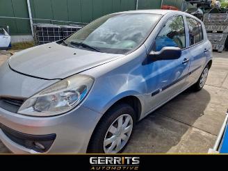 Renault Clio Clio III (BR/CR), Hatchback, 2005 / 2014 1.2 16V 75 picture 2