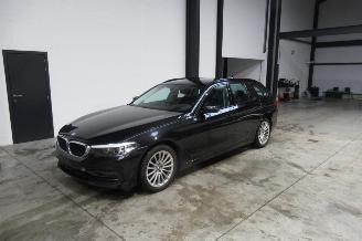 Vaurioauto  passenger cars BMW 5-serie SPORT LINE 2019/3