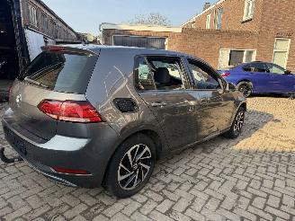 Volkswagen Golf 1.6 TDI picture 17