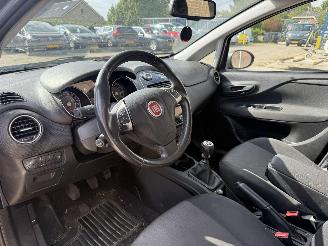 Fiat Punto Evo 0.9 TwinAir Street picture 16