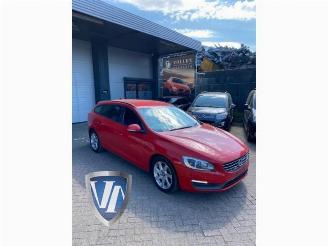 Autoverwertung Volvo V-60 V60 I (FW/GW), Combi, 2010 / 2018 2.0 D4 16V 2015/10