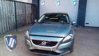 skadebil vrachtwagen Volvo V-40 V40 (MV), Hatchback 5-drs, 2012 / 2019 2.0 D4 20V 2012/2