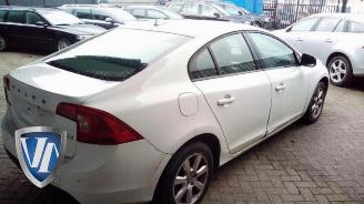 Volvo S-60 S60 II (FS), Sedan, 2010 / 2018 2.0 D3 20V picture 4