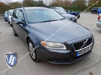 Vrakbiler auto Volvo V-70 V70 (BW), Combi, 2007 / 2016 2.4 D5 20V 2008/4