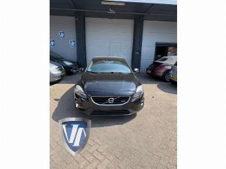 Volvo V-40 V40 (MV), Hatchback 5-drs, 2012 / 2019 2.0 D4 16V picture 2