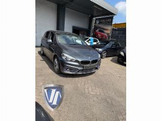Purkuautot passenger cars BMW 2-serie  2015/10
