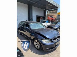 Vrakbiler auto BMW 3-serie 3 serie Touring (E91), Combi, 2004 / 2012 320i 16V 2009/11