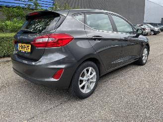 Ford Fiesta 5drs picture 4