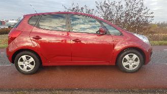 Kia Venga AUTOMAAT...PANODAK.. picture 4